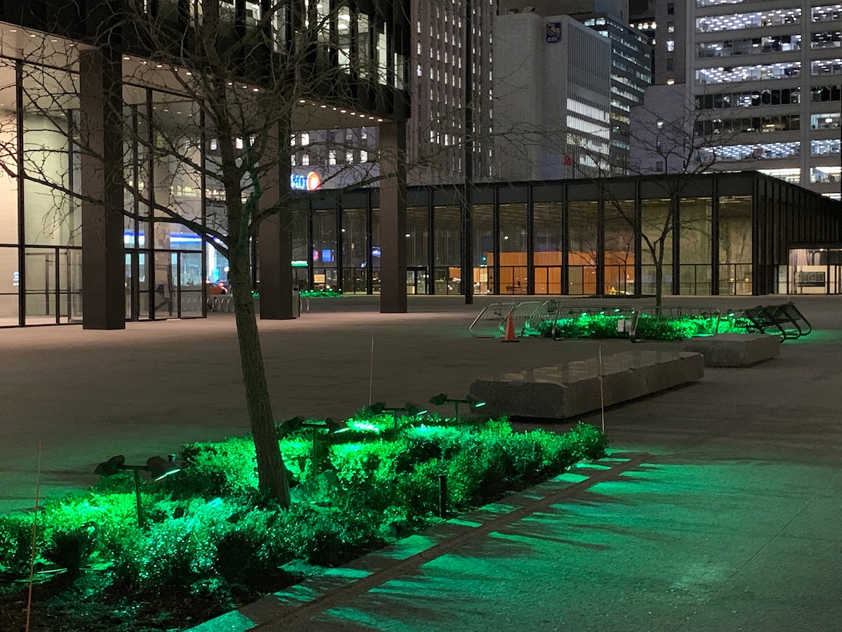 commercial landscape lighting